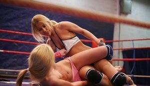 Nikky Thorne & Nataly Von clashing in the ring for lesbian catfight on myfans.pics