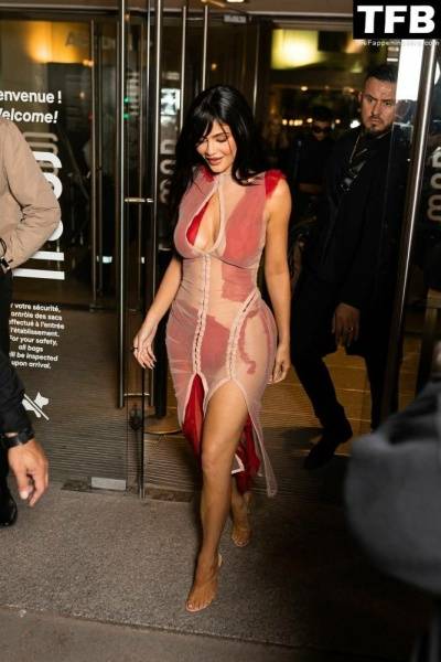 Kylie Jenner is Ravishing in Red Leaving Dinner at 1CChez Loulou 1D During PFW on myfans.pics