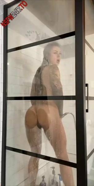 Dakota James Spy on me in the shower! snapchat premium 2020/11/13 porn videos on myfans.pics