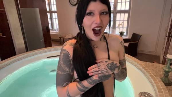 Joannewinters Nipple Slip Hot Tub Twitch Stream Video on myfans.pics