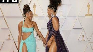Halle Bailey & Chloe Bailey Pose on the Red Carpet at the 94th Annual Academy Awards on myfans.pics