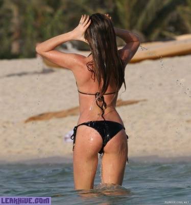 Leaked Abigail Clancy Wearing Sexy Bikini On A Beach on myfans.pics