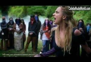 Nora Arnezeder in Mozart in the Jungle (series) (2014) Sex Scene on myfans.pics