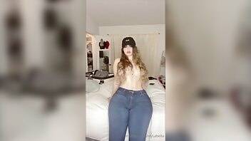 Elylabella 24 04 2020 257239882 check your messages to see me take these jeans off onlyfans xxx p... on myfans.pics