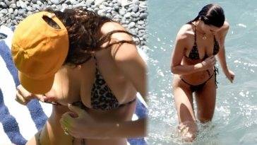 Emily Ratajkowski Flashes Her Nude Tit & Looks Stunning in a Tiny Bikini (69 Photos) [Updated] on myfans.pics