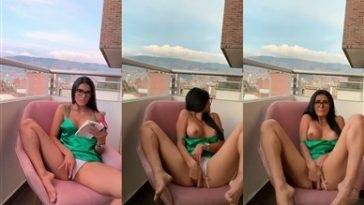 Hanna Miller Masturbation in Balcony Video  on myfans.pics