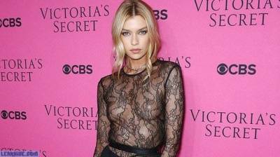 Stella Maxwell showing off tits Victoria’s Secret Fashion Show on myfans.pics