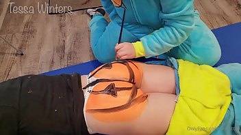 Tessa Winters Just a video of my friend painting my butt like a pumpkin it tickled a lot m Video ... on myfans.pics