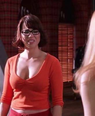Linda Cardellini's Velma boobs on myfans.pics