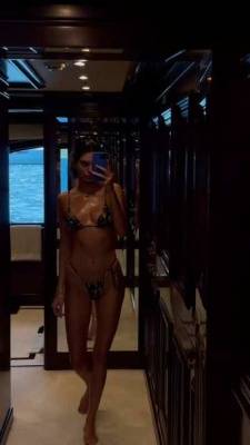 Kendall Jenner's tight bikini body on myfans.pics