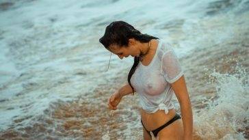 Piper Blush Wet Shirt (44 pics 1 vid) on myfans.pics