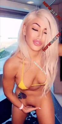 Gwen Singer yellow bikini tease snapchat premium xxx porn videos on myfans.pics