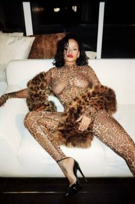 Rihanna Nude Modeling Photoshoot Set Leaked - Barbados on myfans.pics