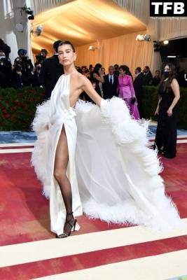 Hailey Bieber Shows Off Her Sexy Legs at The 2022 Met Gala in NYC on myfans.pics