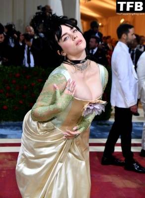 Billie Eilish Showcases Nice Cleavage at The 2022 Met Gala in NYC on myfans.pics