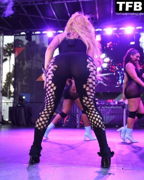 Iggy Azalea Displays Her Stunning Figure at the Long Beach Pride Music Festival in LA on myfans.pics