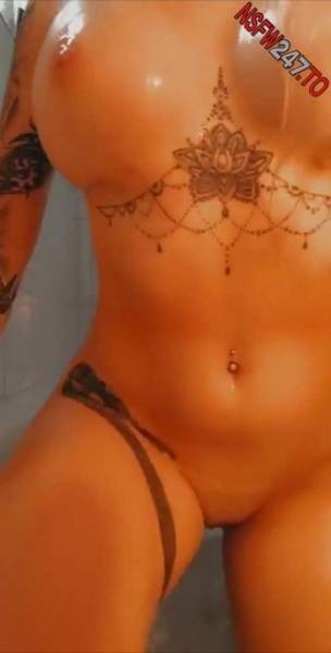 Celine Centino shower video snapchat premium 2020/10/22 porn videos on myfans.pics
