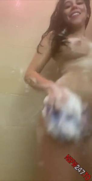 Violet Summers shaving & booty spreading snapchat premium xxx porn videos on myfans.pics