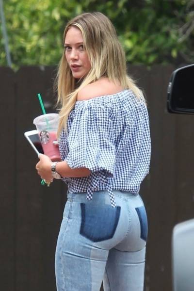 Hilary Duff Ass Tight Jeans Paparazzi Set Leaked - Usa on myfans.pics