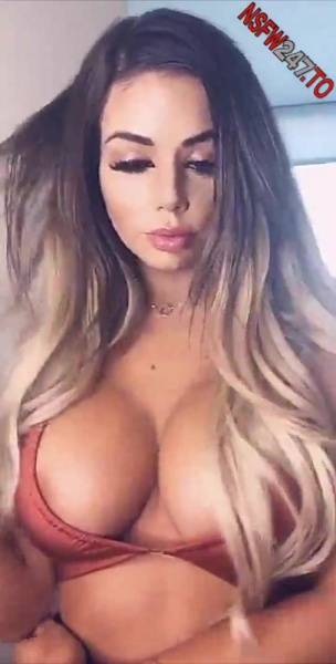 Juli Annee outfit tease snapchat premium xxx porn videos on myfans.pics