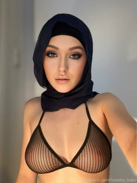 Fareeha Bakir Nude Hijab Strip  Set  on myfans.pics
