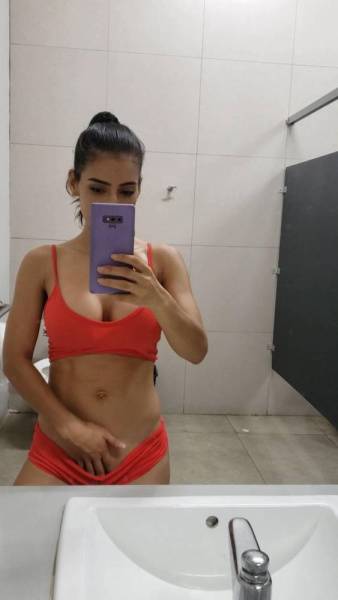 Anabella Galeano Bathroom Mirror Fingering Onlyfans Video Leaked on myfans.pics