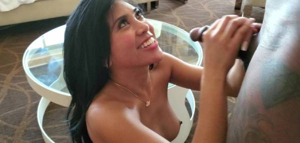 Ember Snow - interracial blowjob on myfans.pics