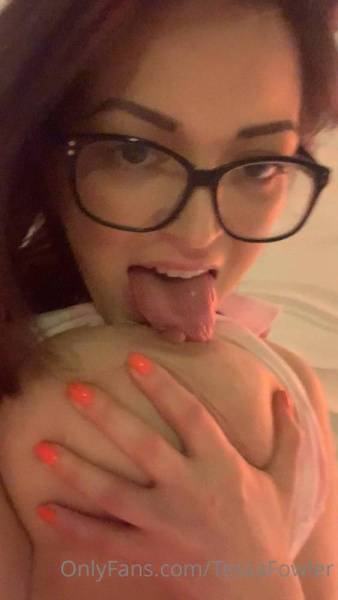 Tessa Fowler Nude Titty Lick OnlyFans Video Leaked - Usa on myfans.pics