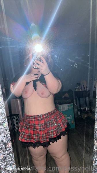 Sassyholly - Holly C Onlyfans Leaked Nude Photo on myfans.pics